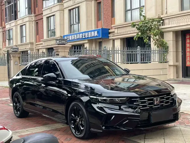 Honda Accord — Фото автомобиля 3
