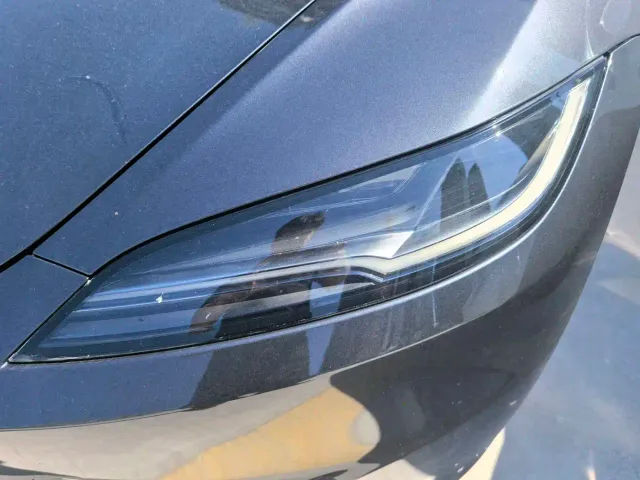Tesla Model 3 — Фото автомобиля 3