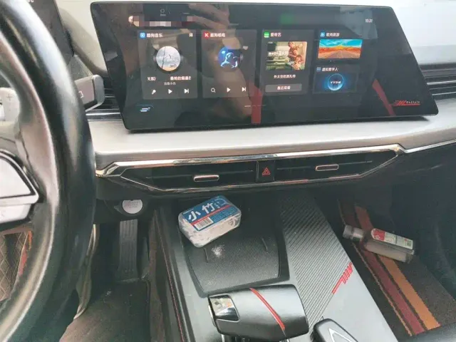 Changan Z6 — Фото автомобиля 5