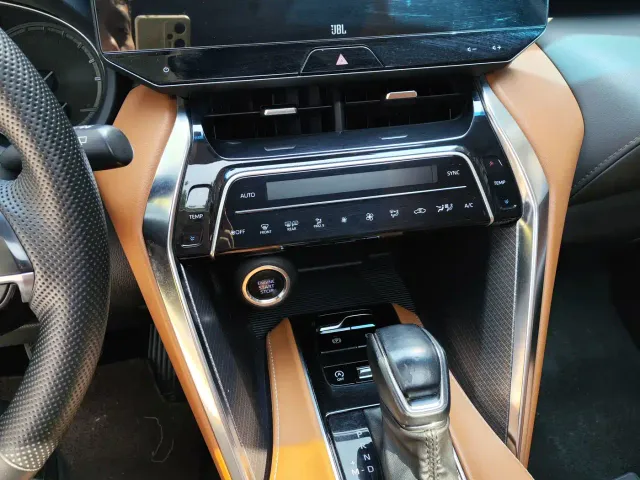 Toyota Venza — Фото автомобиля 11