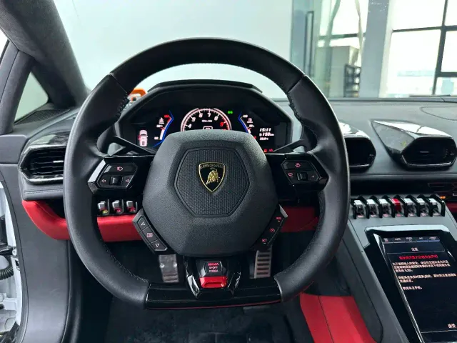Lamborghini Huracan — Фото автомобиля 18