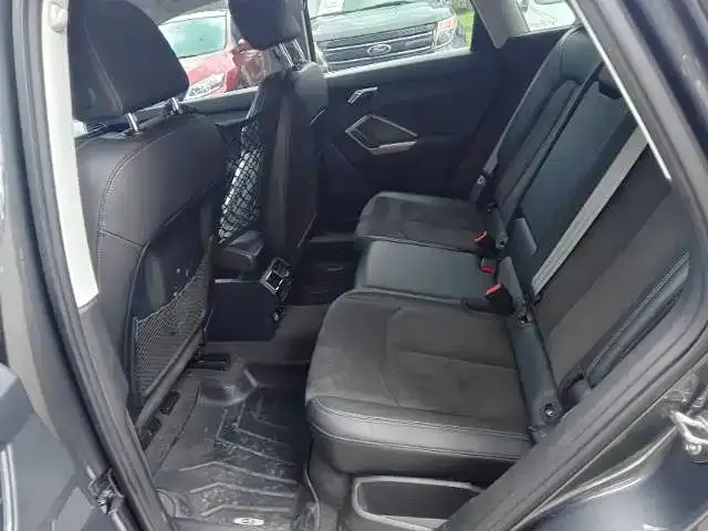Audi Q3 — Фото автомобиля 6