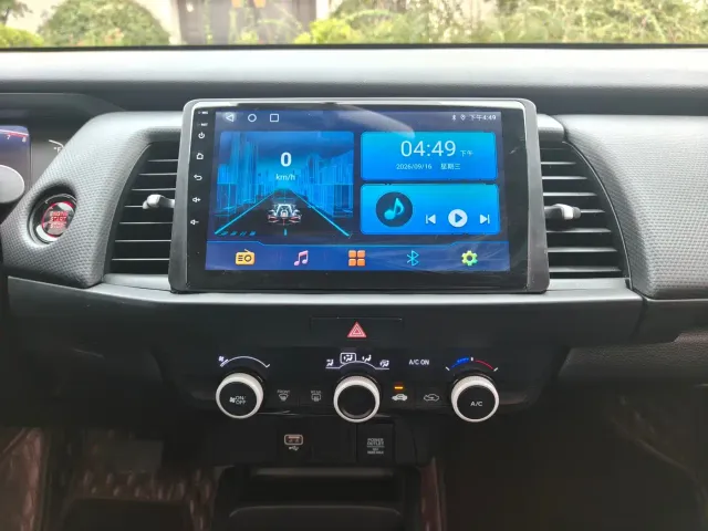Honda Fit — Фото автомобиля 14