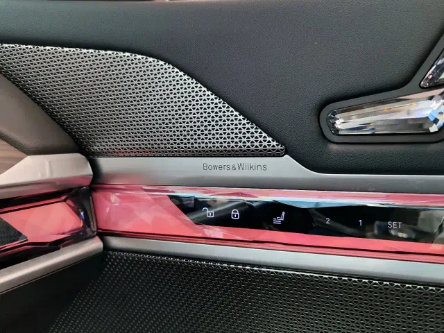 BMW i7 — Фото автомобиля 14