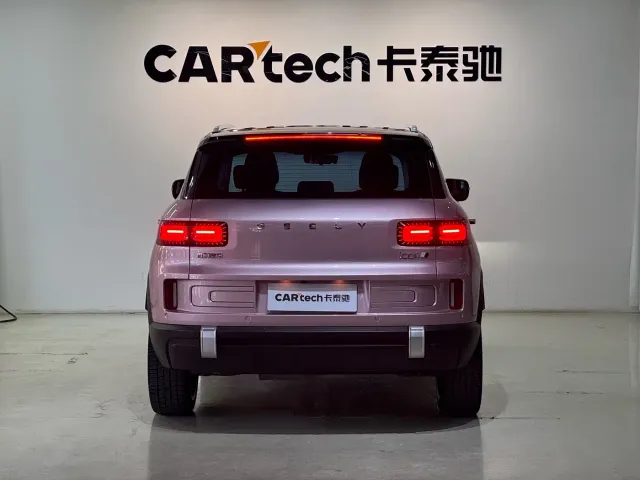 Geely ICON — Фото автомобиля 5