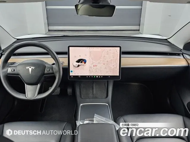 Tesla Model 3 — Фото автомобиля 7