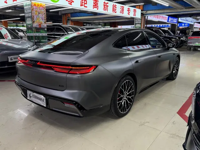 Geely Galaxy E8 — Фото автомобиля 6