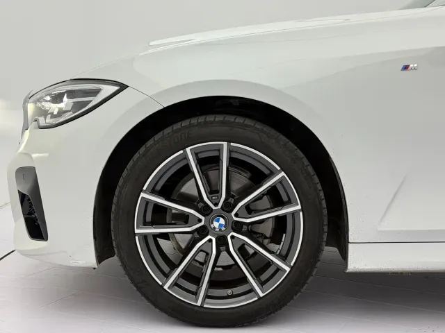 BMW 3 Series — Фото автомобиля 22