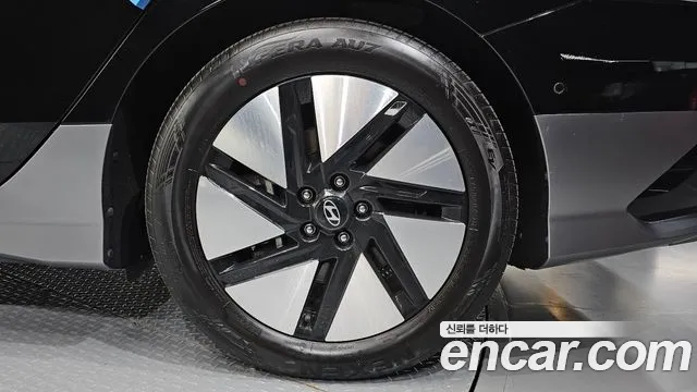Hyundai Ioniq 6 — Фото автомобиля 6