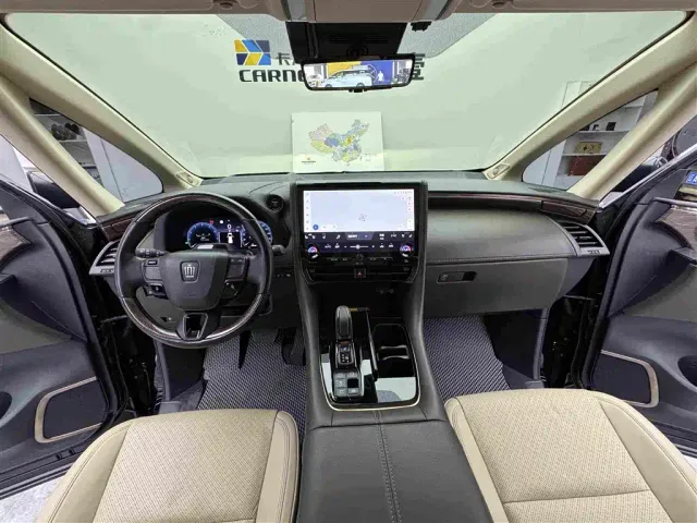 Toyota Vellfire — Фото автомобиля 11