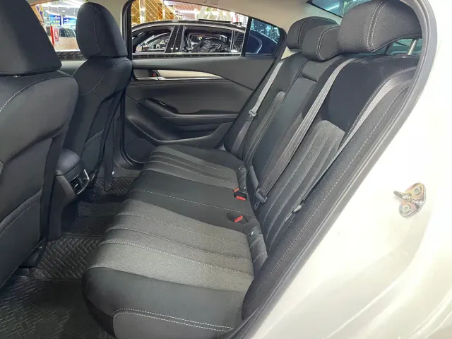 Mazda Atenza — Фото автомобиля 9