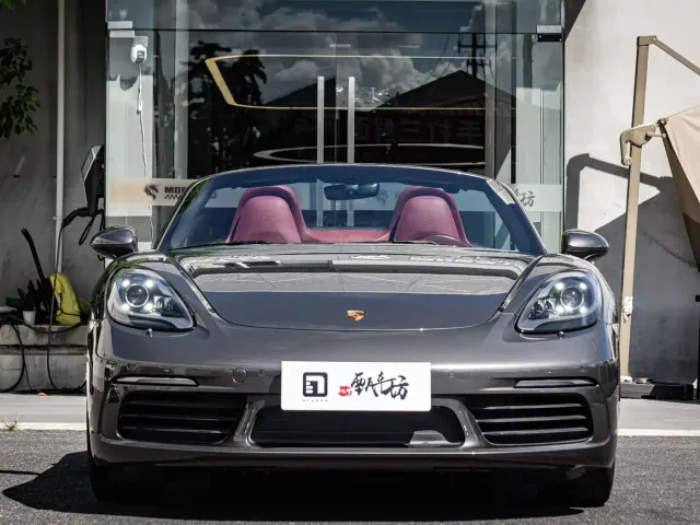 Porsche 718 — Фото автомобиля 3