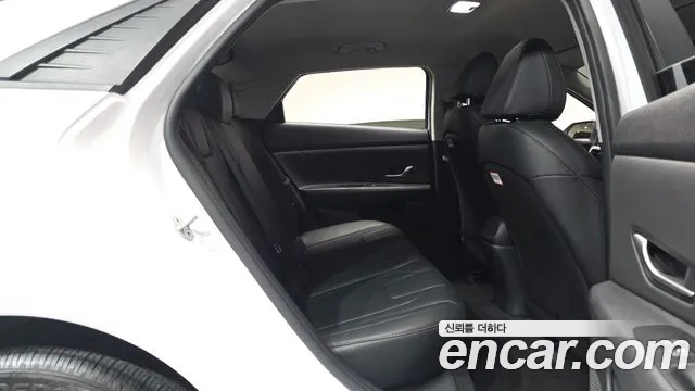 Hyundai AVANTE Avante (CN7) — Фото автомобиля 11