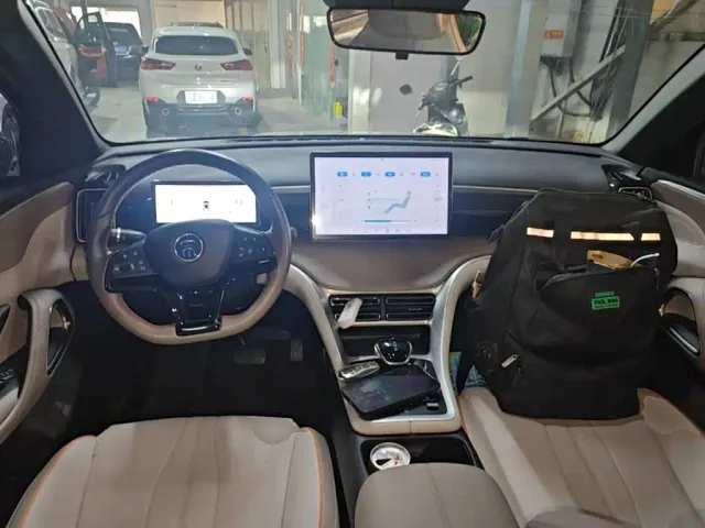BYD Song Pro — Фото автомобиля 9