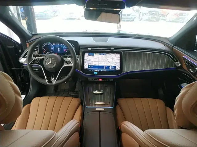 Mercedes-Benz E-Class — Фото автомобиля 9