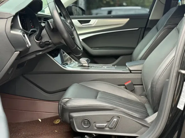 Audi A6L — Фото автомобиля 7