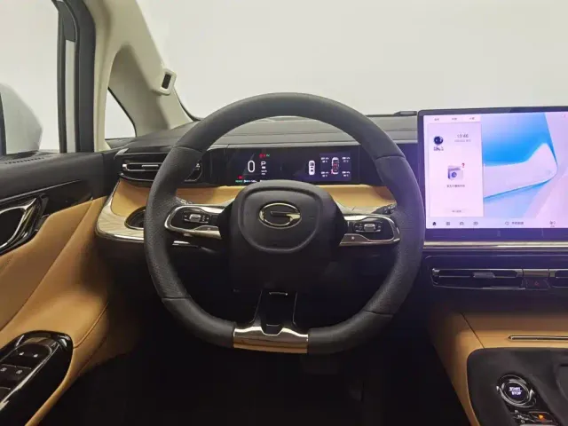 GAC Trumpchi E8 — Фото автомобиля 11