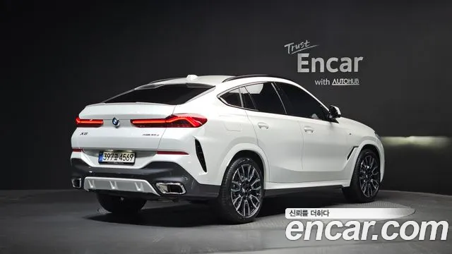 BMW X6 — Фото автомобиля 2