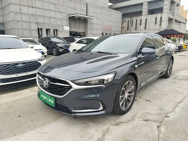 Фотография автомобиля — Buick LaCrosse