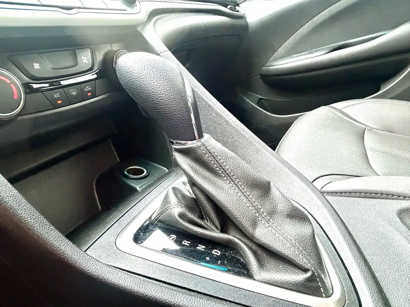 Buick Excelle 2021 Exemplar 1.5L Auto Elite — Фото автомобиля 18