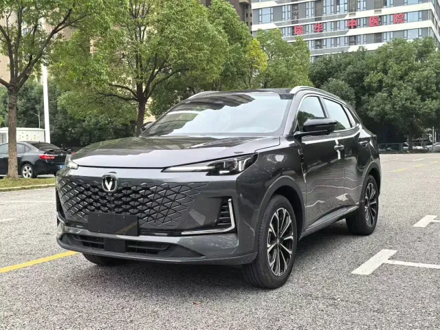 Фотография автомобиля — Changan CS55PLUS PHEV