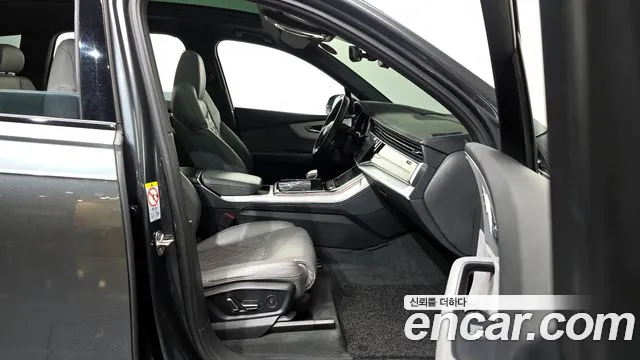 Audi Q7 55 TFSI quattro Premium — Фото автомобиля 11