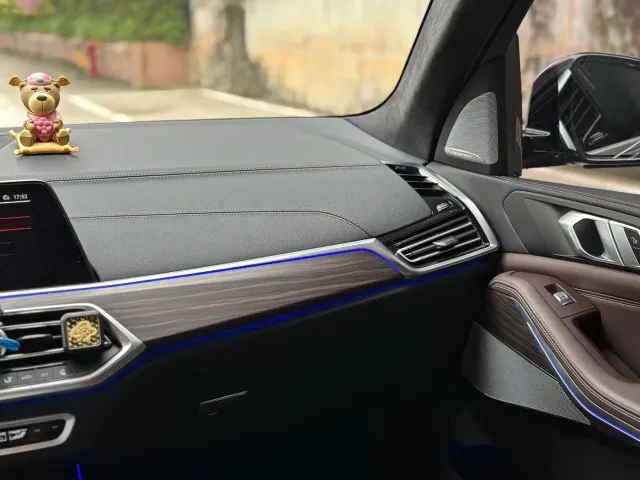BMW X5 — Фото автомобиля 15