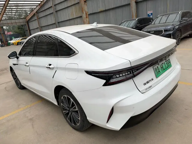 Chery Fulwin A8 — Фото автомобиля 9