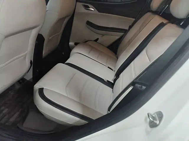BYD Yuan Pro — Фото автомобиля 16
