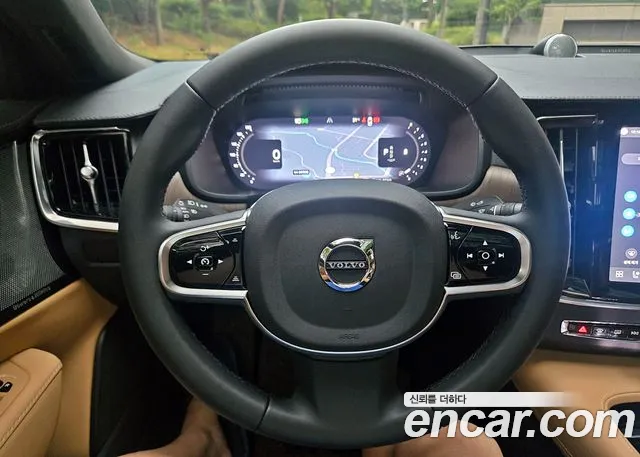 Volvo S90 — Фото автомобиля 10