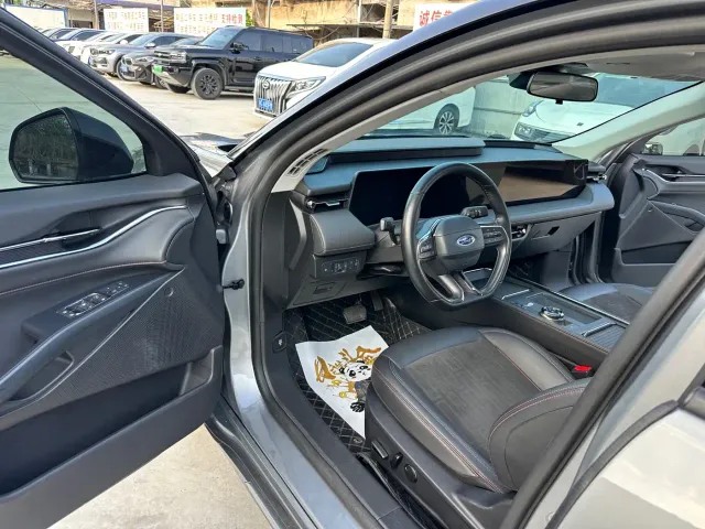 Ford Mondeo — Фото автомобиля 7