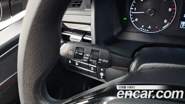 KG_Mobility_Ssangyong Rexton Новый Rexton Sport Khan Дизель 2.2 4WD — Фото автомобиля 24