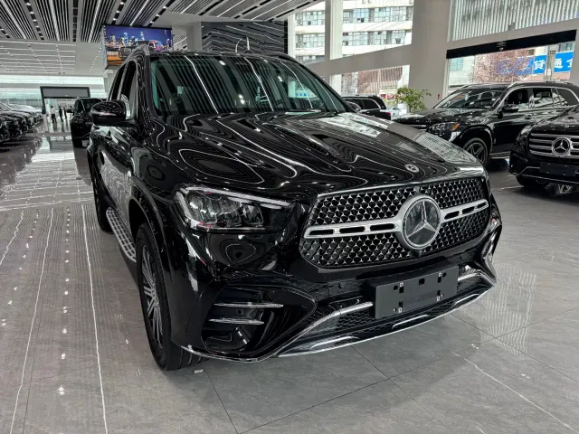 Mercedes-Benz GLE-Class — Фото автомобиля 3