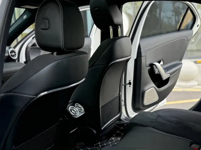 Mercedes-Benz A-Class — Фото автомобиля 5
