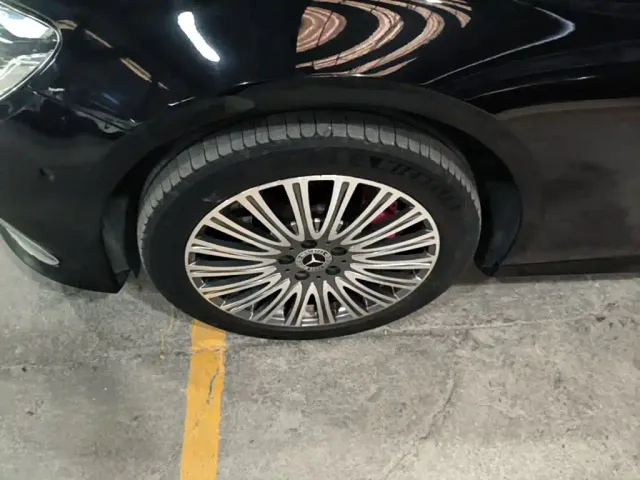 Mercedes-Benz E-Class — Фото автомобиля 22