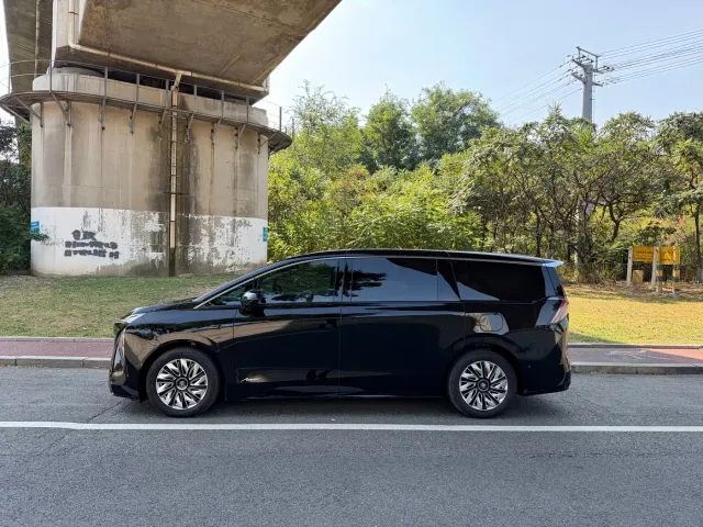 Buick Zhijing Shijia — Фото автомобиля 3