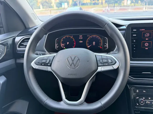 Volkswagen Tharu — Фото автомобиля 10