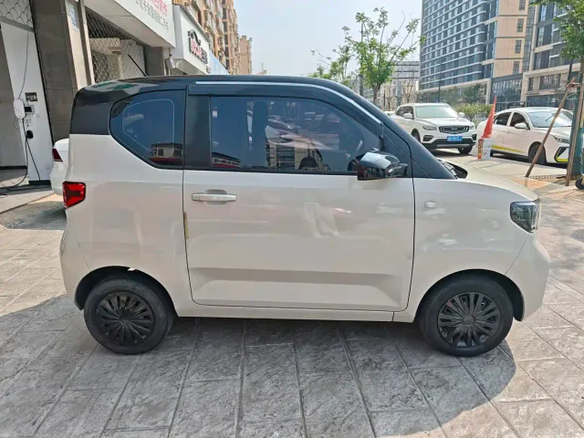 Wuling Hongguang Mini EV — Фото автомобиля 3