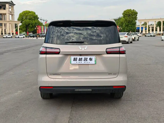 Wuling Starlight 730 — Фото автомобиля 16