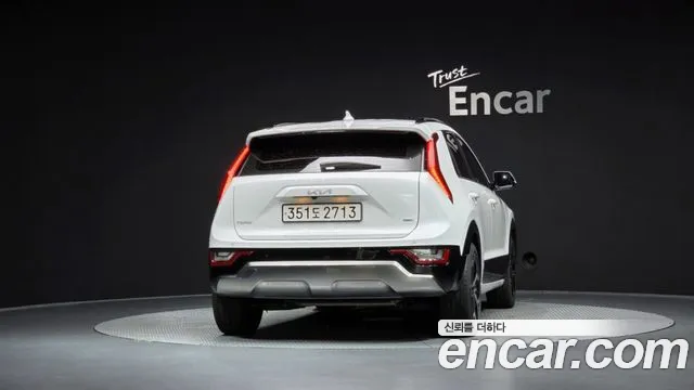 Kia Niro The All New Niro Signature — Фото автомобиля 4