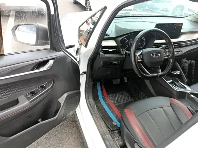 Geely Vision X3 — Фото автомобиля 15