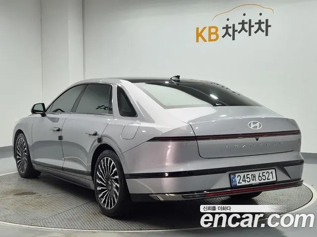 Hyundai Grandeur Grandeur (GN7) — Фото автомобиля 2