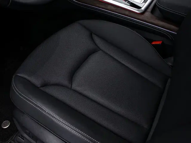 Audi Q7 — Фото автомобиля 15
