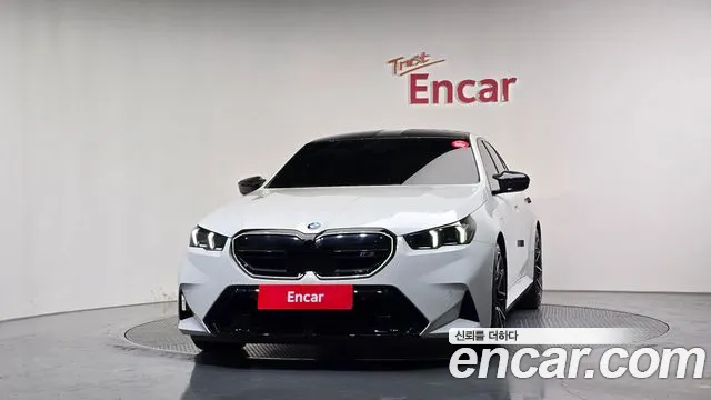 BMW M5 G90 — Фото автомобиля 3