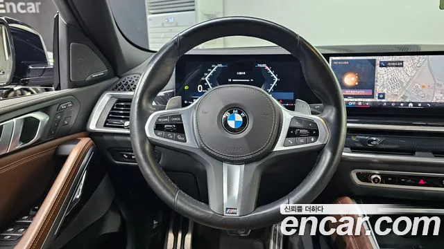 BMW X6 xDrive40i M Sport — Фото автомобиля 13