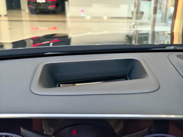 Mercedes-Benz S-Class — Фото автомобиля 21