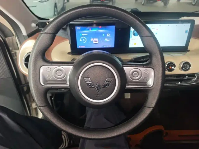 Wuling Bingo — Фото автомобиля 10