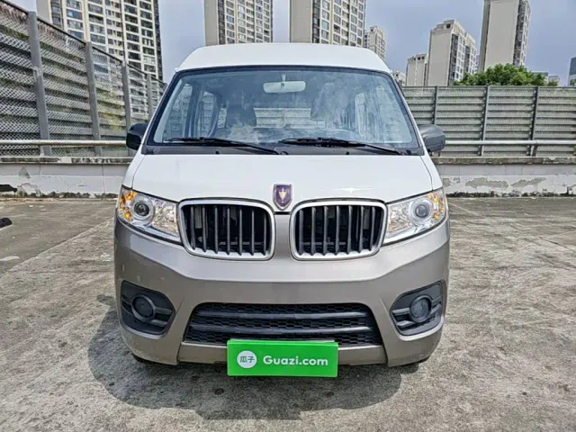 Jinbei New Hiace X30L — Фото автомобиля 2