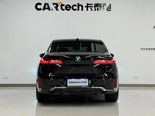BMW 7 Series — Фото автомобиля 4