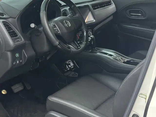 Honda Vezel 2020 1.5L CVT Luxury — Фото автомобиля 5